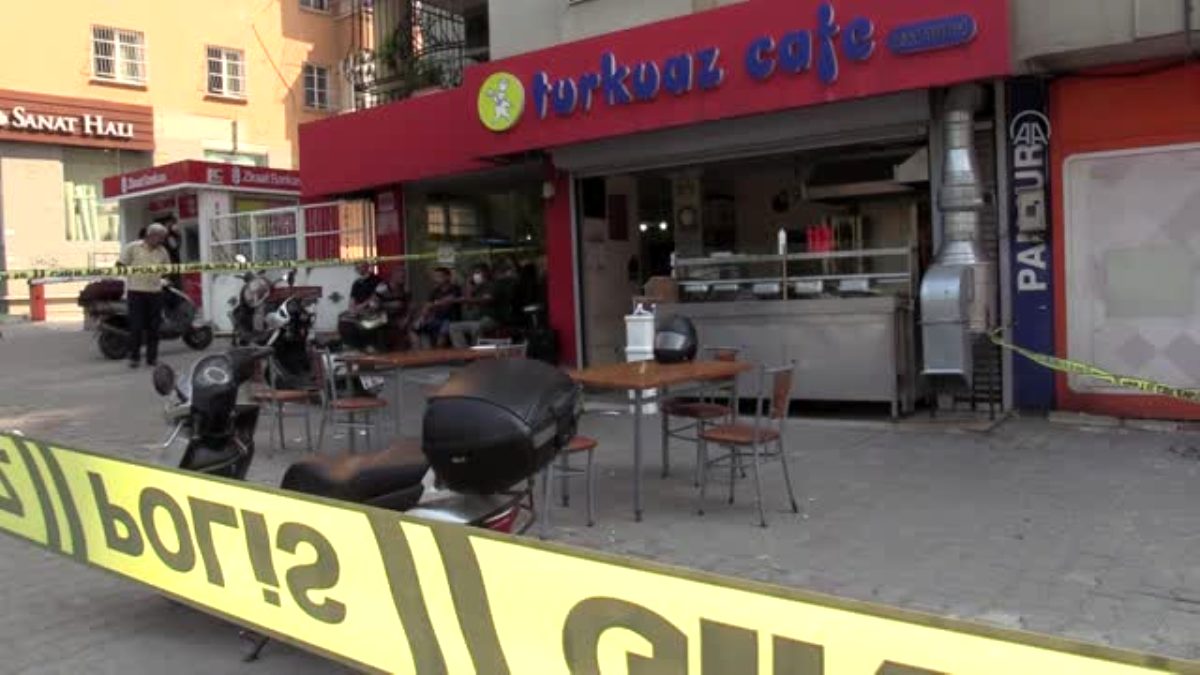 Adana'da kafeye sipariş baskını: 2 yaralı