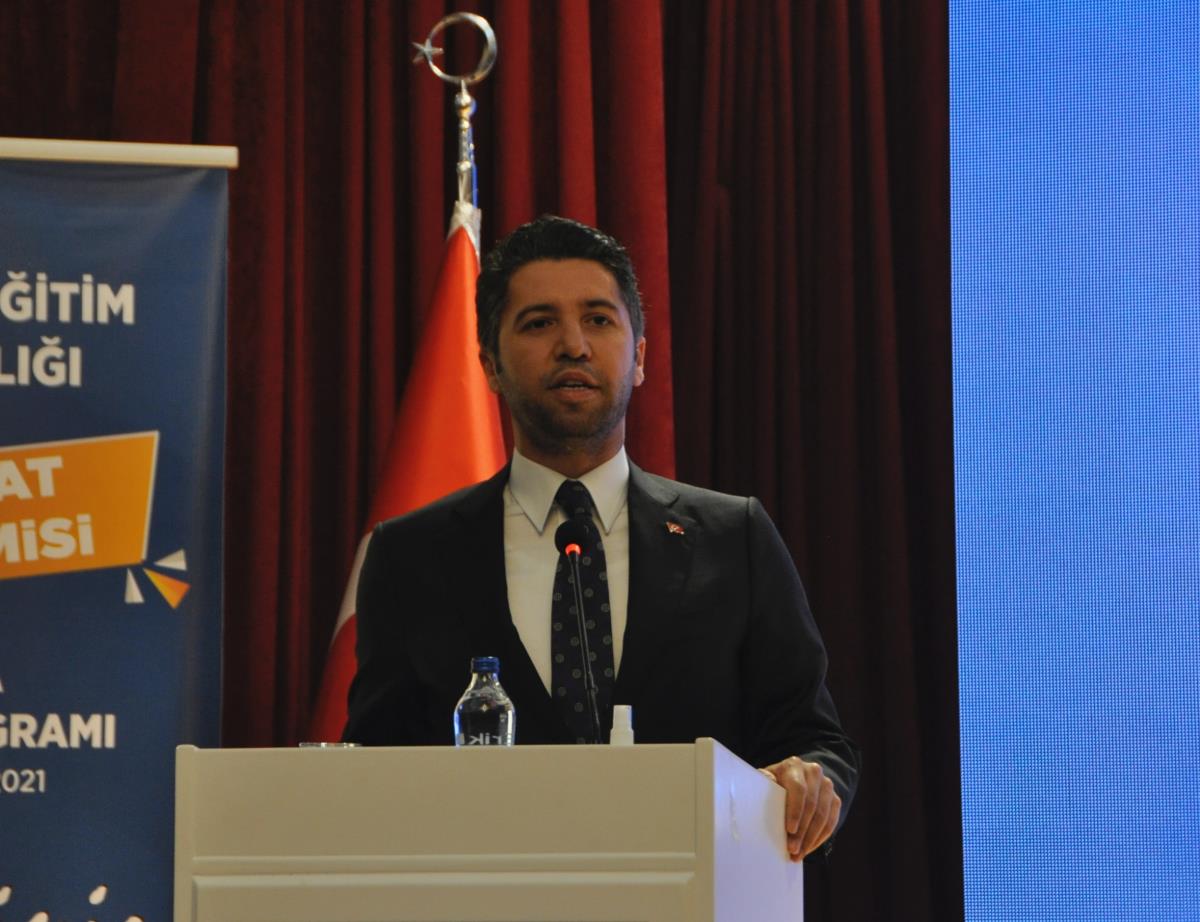 AK Parti Teşkilat Akademisi Adana Eğitim Programı başladı