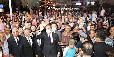 AK Parti Sözcüsü Ömer Çelik, Yumurtalık'ta iftar programına katıldı