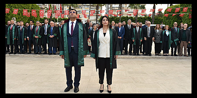 Avukatlar Atatürk Anıtına Çelenk Sunumu Ve Saygı Duruşunda Bulundu