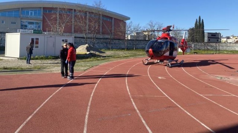 Tuz ruhu içen çocuk ambulans helikopterle Adana’ya sevk edildi